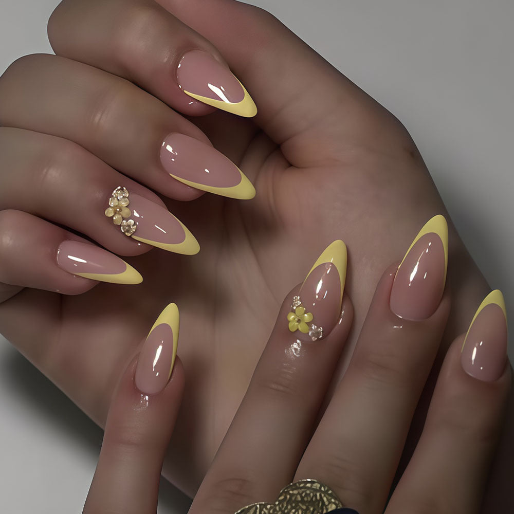 Elegant Floral Accent Nail Art Kit Acalora