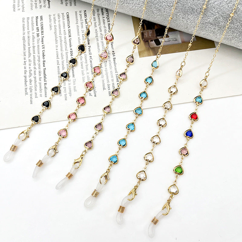 Heart-Shaped Eyewear Chain Acalora