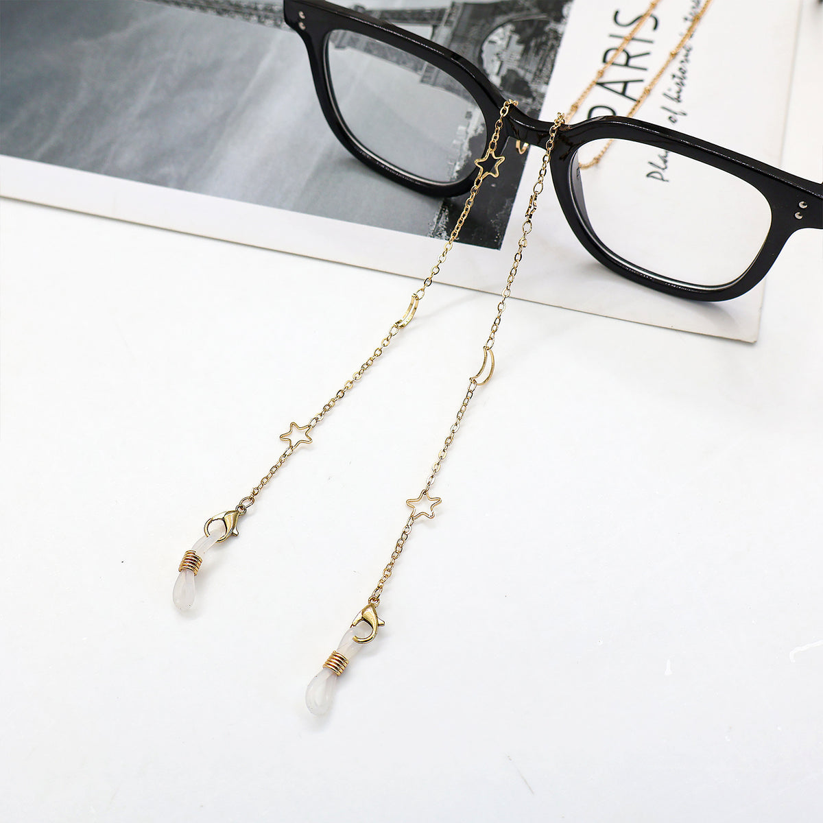 Elegant Cross-Embellished Eyewear Chain Acalora