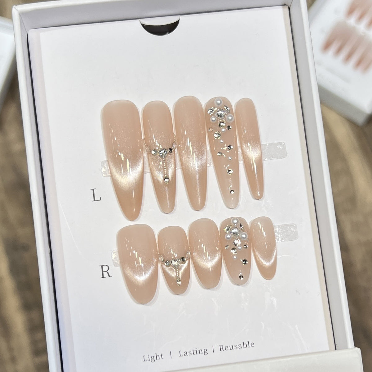 Decorative Press-On Nail Set Acalora