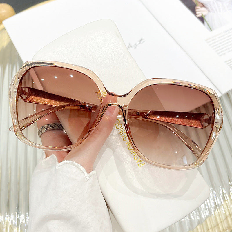 Women's oversized sunglasses in an elegant butterfly design Brehn