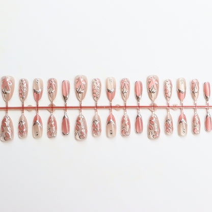 Elegant Floral Design Press-On Nail Set Acalora