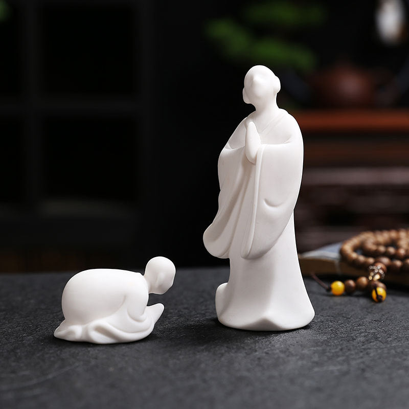 Elegant and modern Feng Shui sculpture Acalora