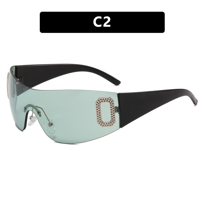 Women's sporty sunglasses in futuristic shield design Bowlift
