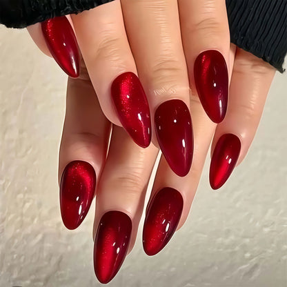 Artificial nails in glamorous high-gloss design Acalora
