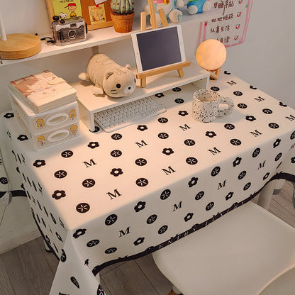 Decorative Checked Tablecloth