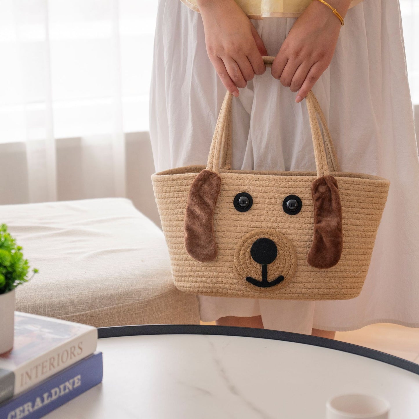 Stylish carrying basket with colorful handles Acalora