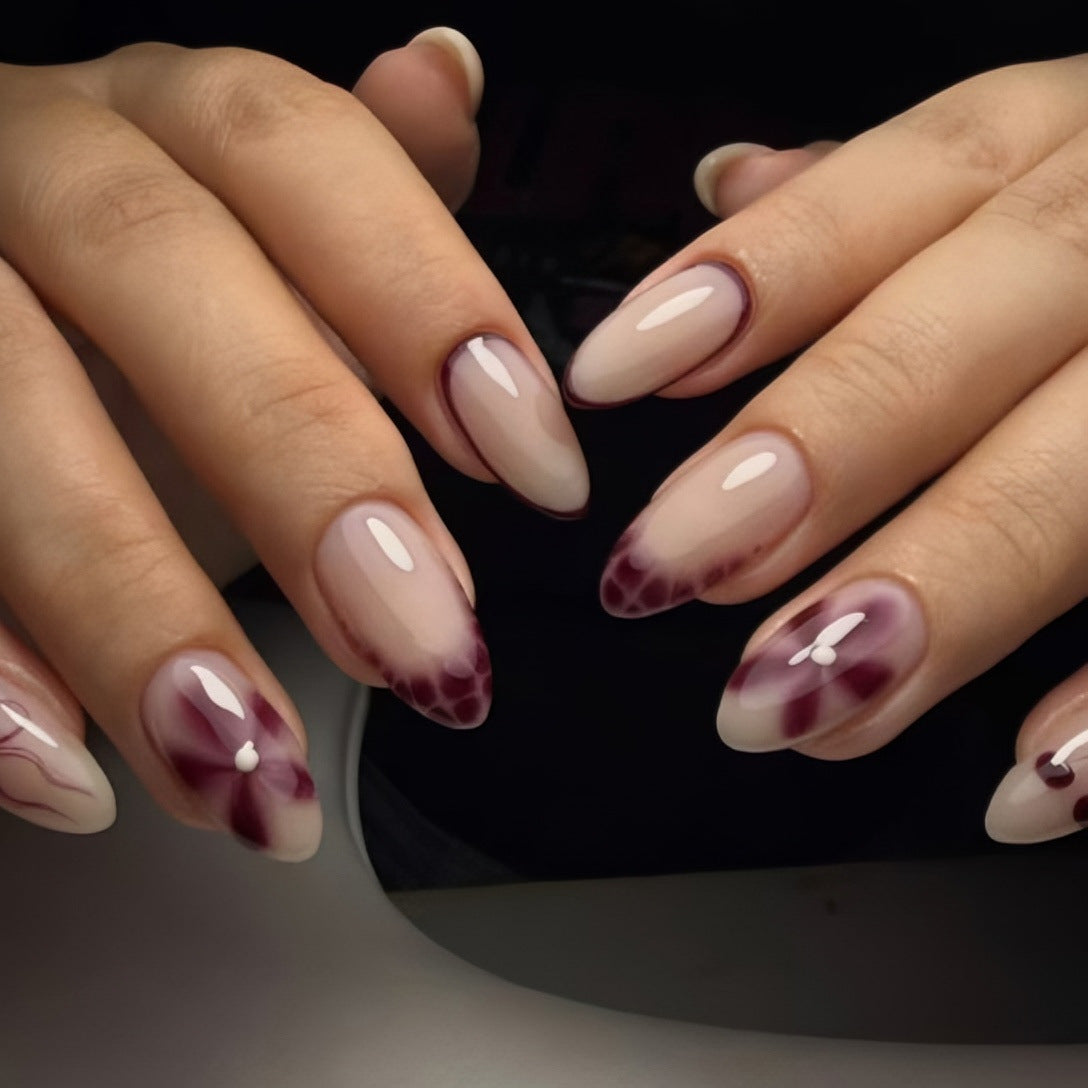 Artificial nails with floral design and elegant accents Acalora