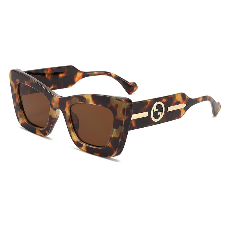 Women's designer sunglasses with distinctive geometric frame and high-quality craftsmanship Bowlift