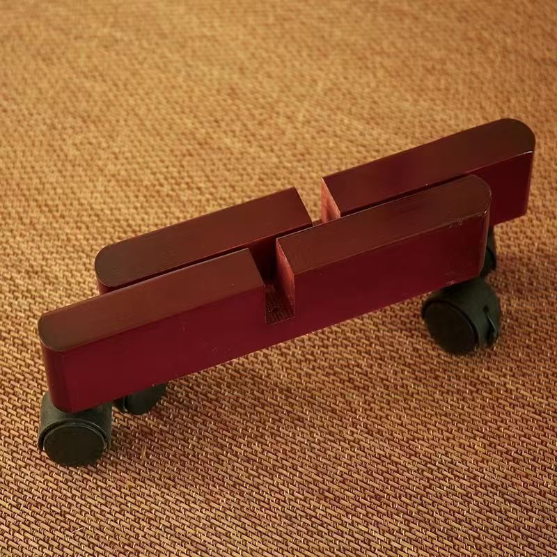 Wood shoe supports Acalora