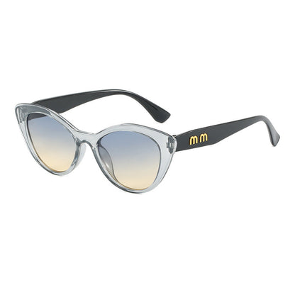 Women's Cat-Eye Sunglasses in Trendy Vintage Style Bowlift