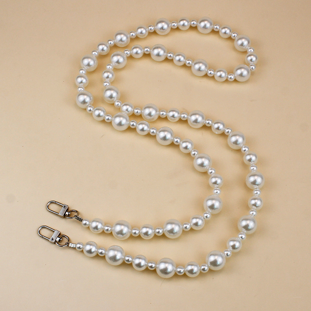 Stylish Chain Acalora