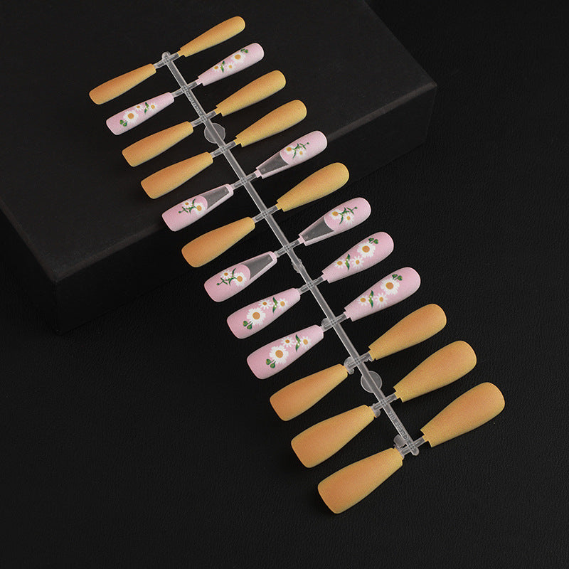 Artificial nails in elegant design Acalora