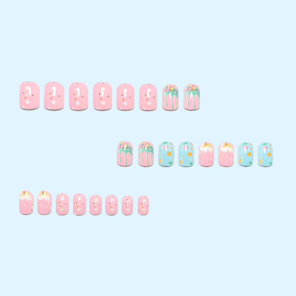 Artificial nails in creative dessert design Acalora