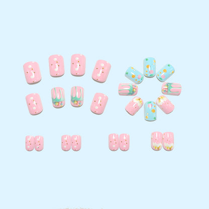 Artificial nails in creative dessert design Acalora