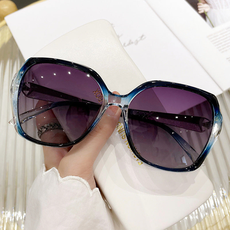Women's oversized sunglasses in an elegant butterfly design Brehn