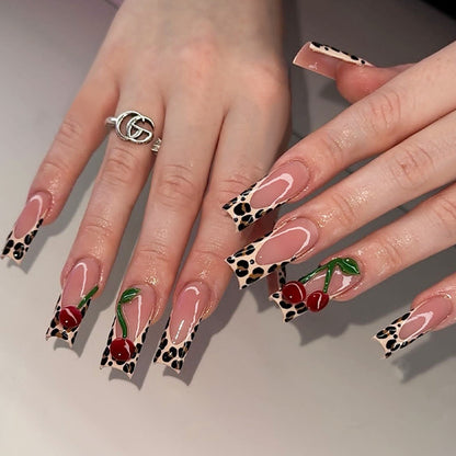 Artistic Press-On Nail Set with Elegant Leopard Design Acalora