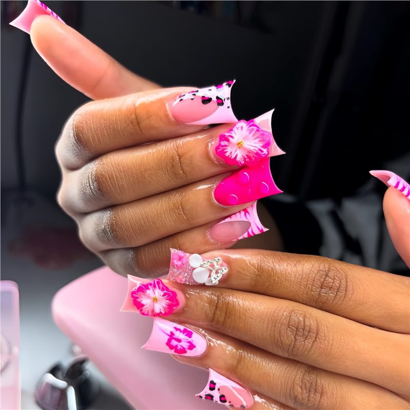 Floral-Decorated Press-On Nail Set Acalora