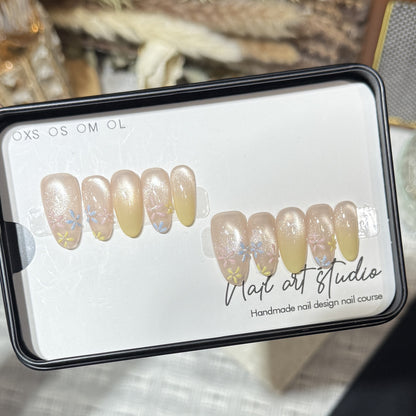 Stylish Press-On Nail Set with Floral Design Acalora