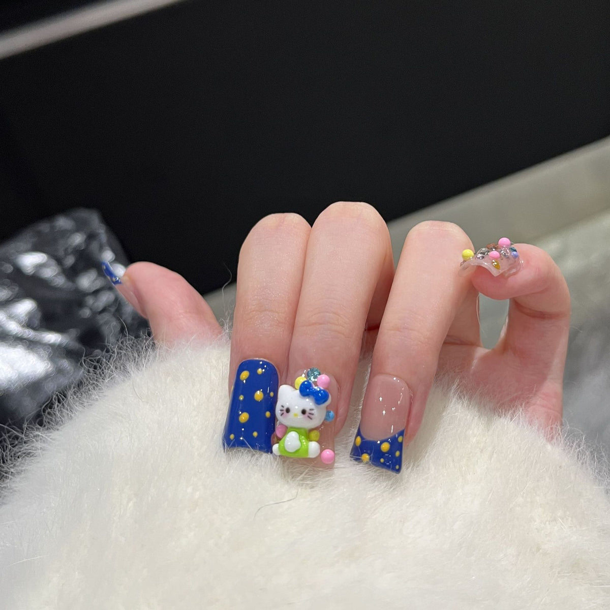 Playful Cartoon-Themed Press-On Nail Set Acalora