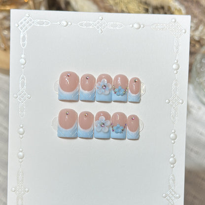 Floral Fantasy Press-On Nail Art Set Acalora