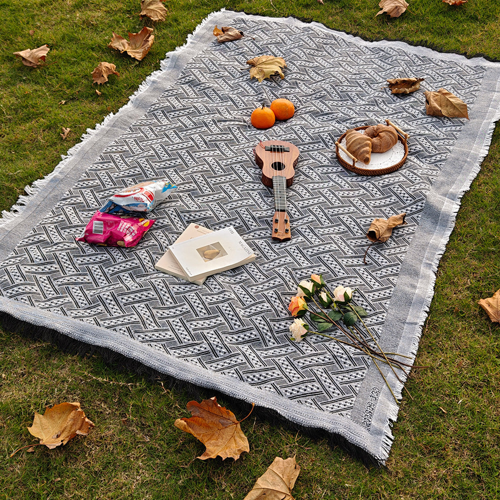 Cozy Woven Picnic Blanket