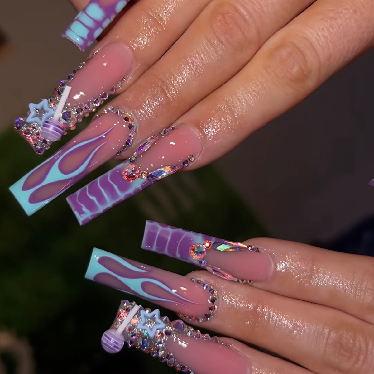Artistic Premium 3D Press-On Nail Art Acalora