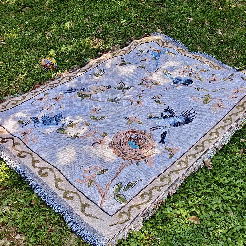 Artistic Floral Patterned Tapestry Throw Blanket