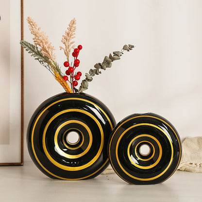 Modern and stylish ceramic vase Acalora