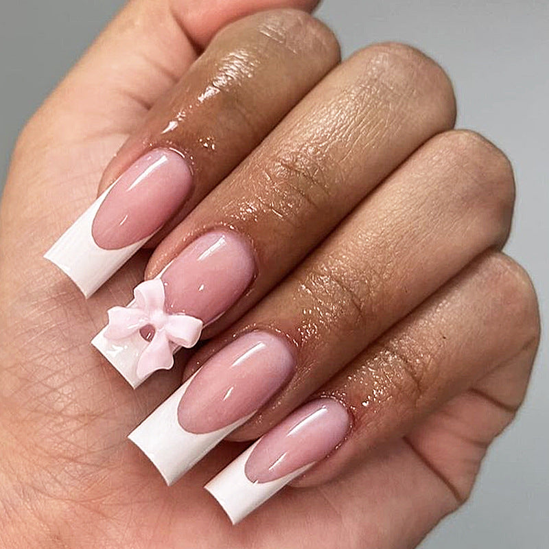 Charming Decorative Press-On Nail Set Acalora