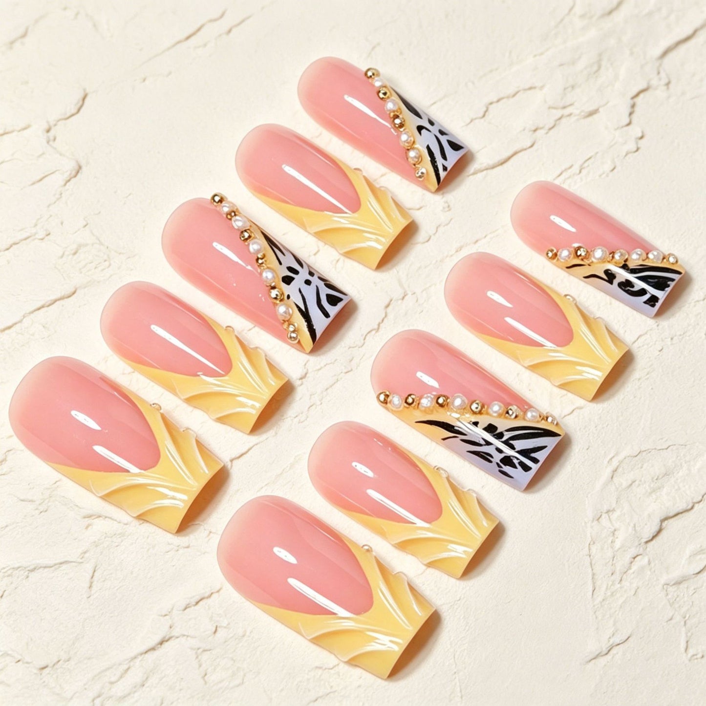 Glamorous Stiletto Press-On Nail Art Set Acalora
