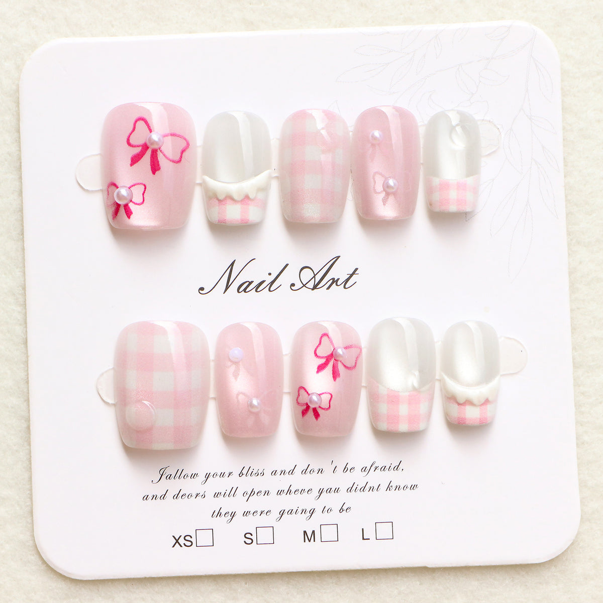 Charming Nail Art Press-On Set Acalora