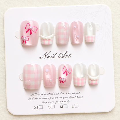 Charming Nail Art Press-On Set Acalora