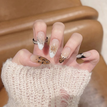 Artistic Leopard-Print Press-On Nail Set Acalora