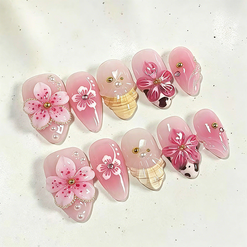 Artificial nail set with elegant floral accents Acalora