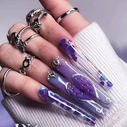 Artificial nails in elegant heart design Acalora