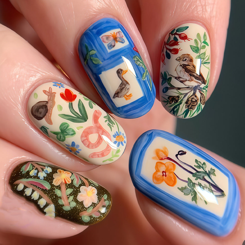 Seasonal Themed Press-On Nail Art Set Acalora
