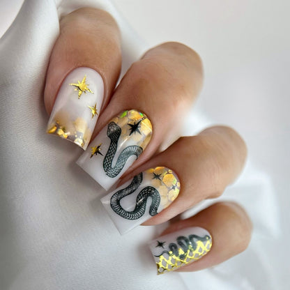 Artistic snake pattern artificial nails Acalora