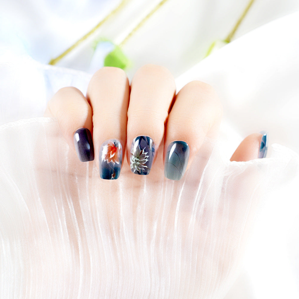 Artistic Floral Design Press-On Nails Acalora