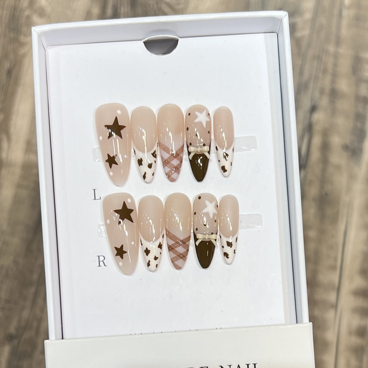 Elegant Stiletto Press-On Nail Set with Decorative Accents Acalora