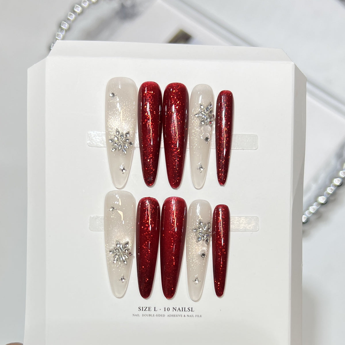 Premium Press-On Nail Art Set with Elegant Heart & Leaf Design Acalora