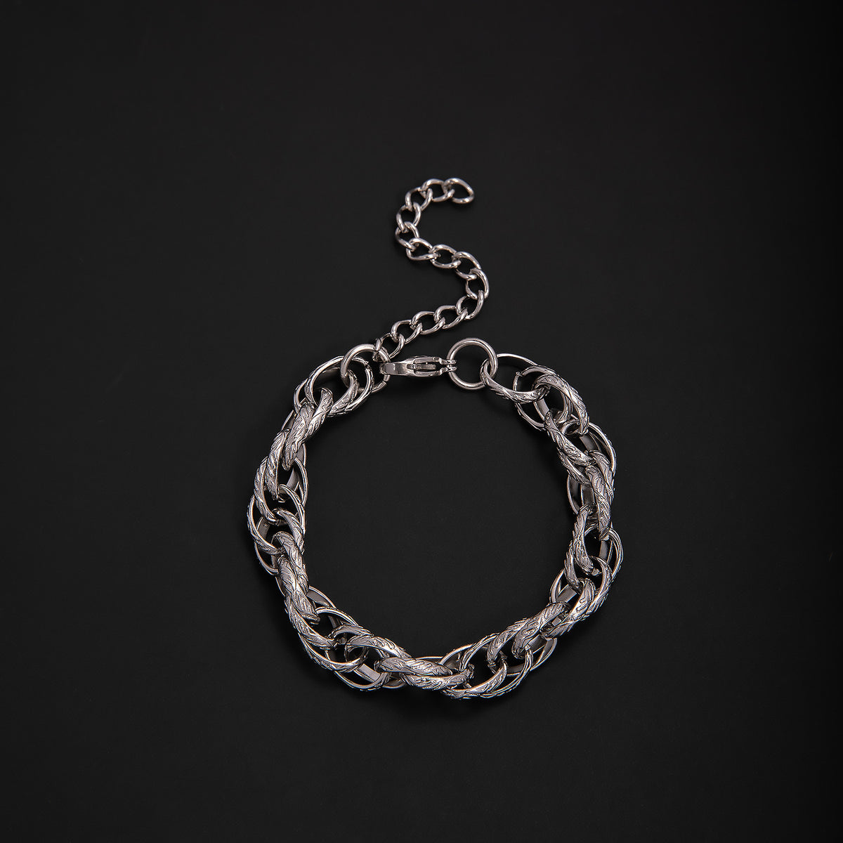 Elegant Geometric Link Bracelet Acalora