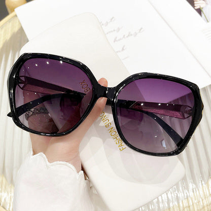 Women's oversized sunglasses in an elegant butterfly design Karnz