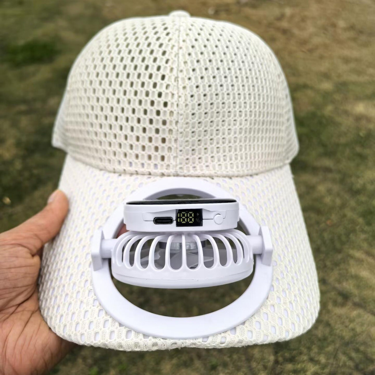 Breathable sports cap with removable USB fan Bowlift