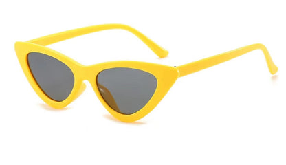 Ladies Cat-Eye Sunglasses with Elegant Tortoiseshell Pattern Bowlift