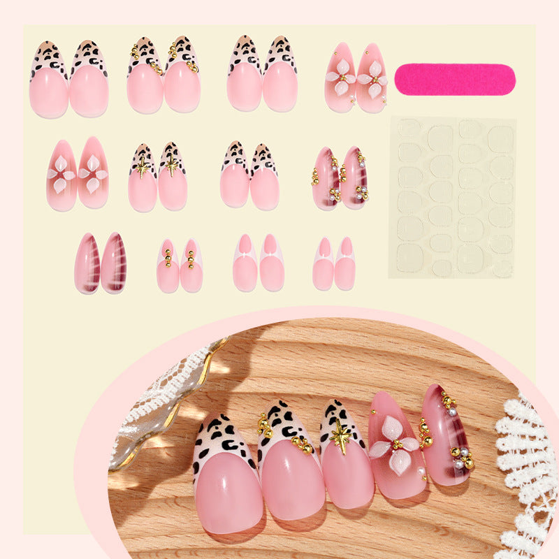 Decorative Press-On Nail Art Set with Floral and Stylish Leopard Accents Acalora