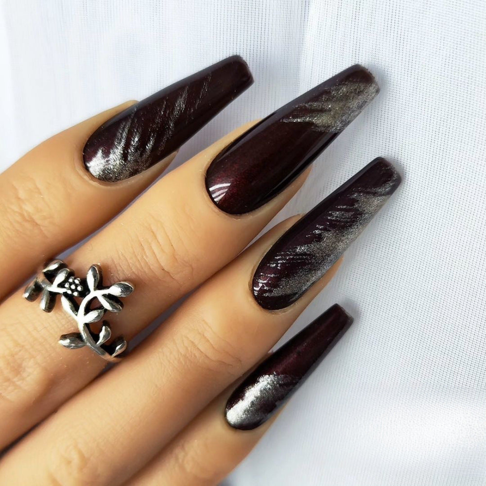 Artificial nails with glamorous silver design Acalora