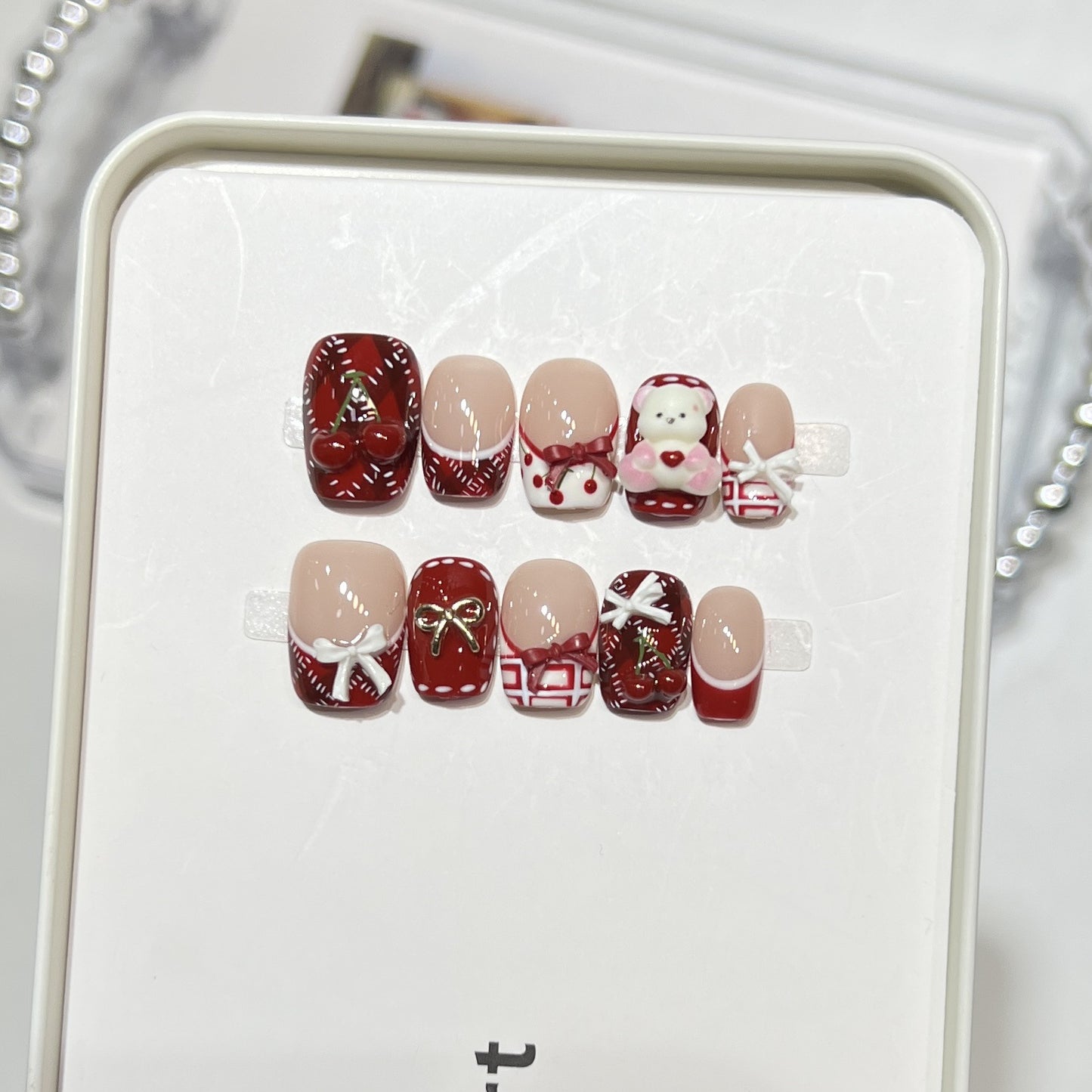 Whimsical Dessert-Themed Press-On Nail Art Set Acalora