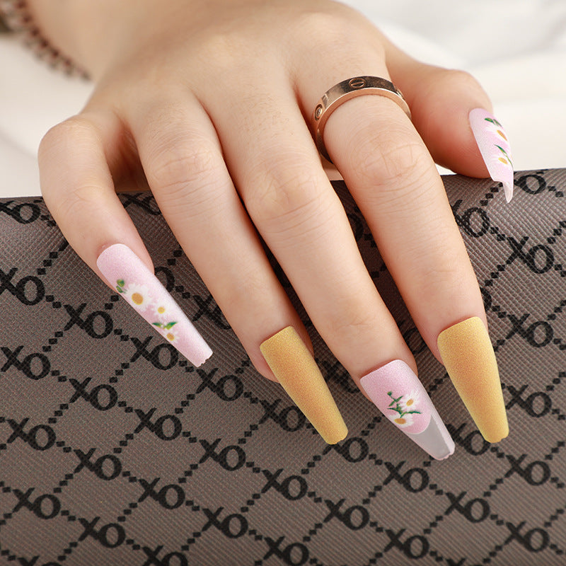 Artificial nails in elegant design Acalora