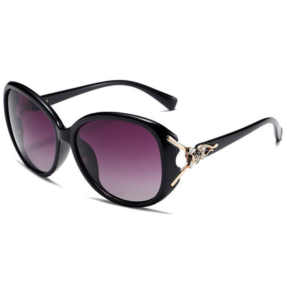 Women's Fashion Sunglasses in Elegant Design with Striking Embellishments Bowlift